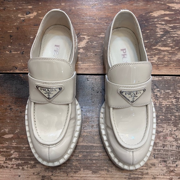 Prada Cream/ ivory Patent Leather Platform Oxford Loafers *5.5 - Picture 2 of 11